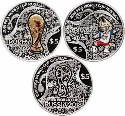 купить Соломоновы острова 5 долларов 2018 набор из 3-х монет "Чемпионат мира по футболу в России" в футляре, с сертификатом Редкость