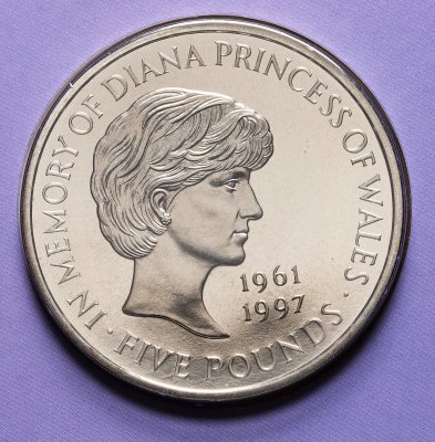 купить Великобритания 5 фунтов (pounds) 1999 "Принцесса Диана " (в буклете)