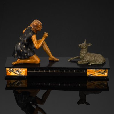 купить Скульптурная композиция в стиле ар-деко "Девушка с олененком" на мраморном постаменте, металл, крашение, мрамор, стекло, Западная Европа, 1920-1930 гг.