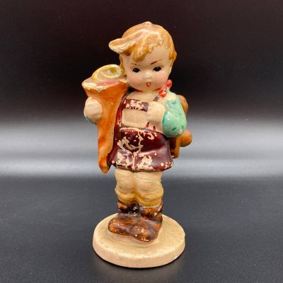 купить Статуэтка "Мальчик со сладостями", гипс, Европа, 1950-1970 гг.