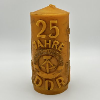 купить Свеча сувенирная "25 jahre DDR" ("25 лет ГДР"), парафин, резьба, ГДР, 1974 г.