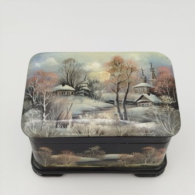 купить Шкатулка "Зима", автор росписи И. Хомин, папье-маше, роспись, письмо "По-сквозному", Федоскинская фабрика миниатюрной живописи (Федоскино), Российская Федерация, 1991-2010 гг.