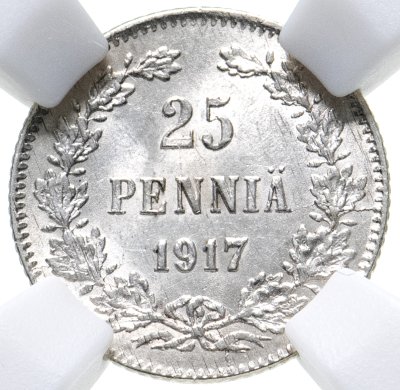 купить 25 пенни (pennia) 1917 S гербовый орёл без корон, монета для Финляндии в слабе ННР MS63