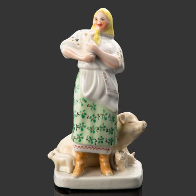купить Скульптура "Свинарка", автор О. Ярош, фарфор, роспись, Городницкий фарфоровый завод, СССР, 1939-1944 гг.