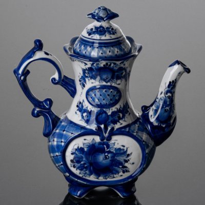 купить Кофейник с цветочным декором, фарфор, роспись, Мастерская Гжель, Российская Федерация, 1991-2015 гг.