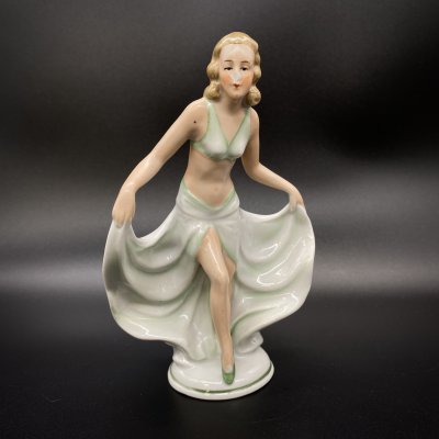 купить Статуэтка "Танцовщица", фарфор, роспись, ГДР, 1930-1960 гг.