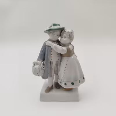 купить Статуэтка "Влюбленная пара", фарфор, роспись, Goebel Hummel, Германия, 1935-1949 гг.