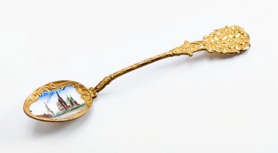 купить Ложка сувенирная "Москва", металл, золочение, эмаль, Россия, 1991-2010 гг.
