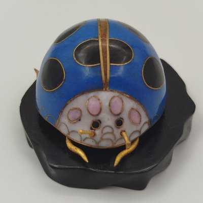 купить Скульптурная композиция "Божья коровка" на липучке, латунь, перегородчатая эмаль (клуазоне), Китай, 1980-2000 гг.