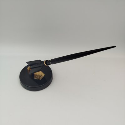 купить Ручка перьевая выполненная в форме ракеты "Сентябрь 1959", Минприбор завод "Союз", пластик, металл, СССР, 1959 г.