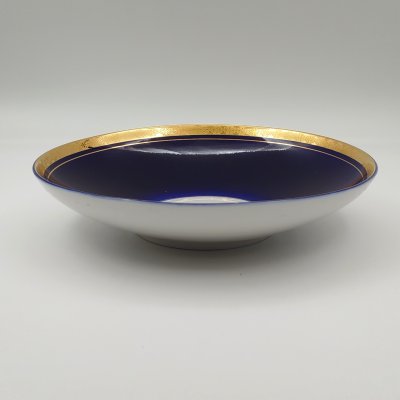 купить Сухарница кобальтового цвета с орнаментальным декором, фарфор, крытье, золочение, Ленинградский фарфоровый завод (ЛФЗ), СССР, 1960-1970 гг.
