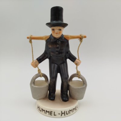 купить Статуэтка "Водонос ", M.I. Hummel Membership, фарфор, роспись, Goebel, фарфор, роспись, Goebel, Германия, 1993-1998 гг.