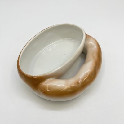 купить Масленка "Калач" (без крышки), фарфор, Дмитровский фарфоровый завод (ДФЗ Вербилки), СССР, 1946-1950 гг.