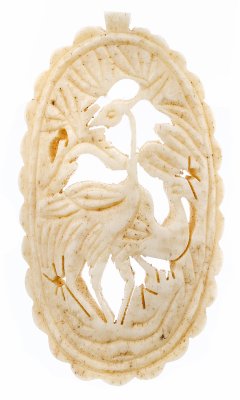 купить Кулон (подвеска) "Журавль", кость, резьба, СССР, 1970-1990 гг.