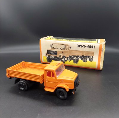 купить Модель автомобиля "ЗИЛ-4331" в оригинальной коробке в масштабе 1:43, ПО "Завод Арсенал", металл, пластик, СССР, 1980-1990 гг.