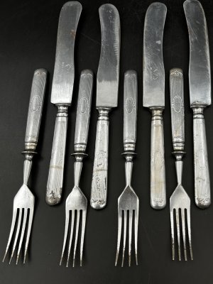 купить Набор из столовых приборов для подачи десертов на 4 персоны, сплав металлов, серебрение, Павловская кустарная артель, СССР, 1927-1932 гг.