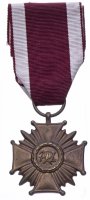 купить Польша Знак отличия бронзовый «Крест Заслуги» 3 степени