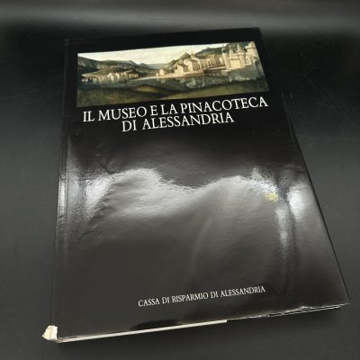 купить Альбом "Il museo e la pinacoteca di Alessandria" (на итальянском), в футляре, бумага, печать, Италия, 1986 г.