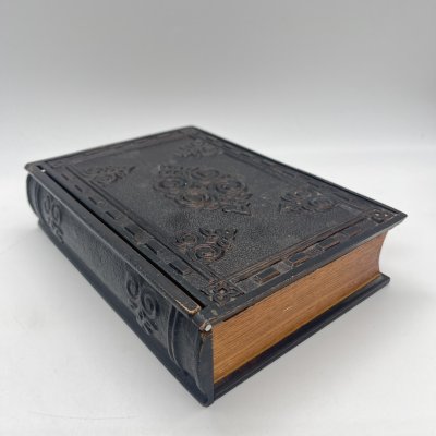 купить Шкатулка-копилка в форме книги, дерево, металл, Западная Европа, 1990-2010 гг.