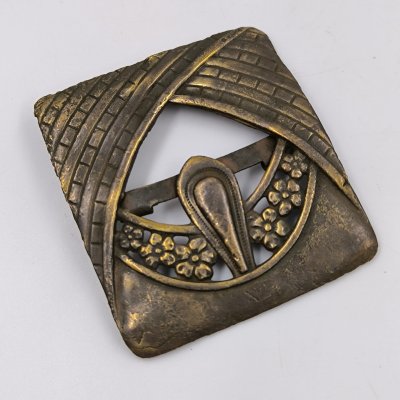 купить Пряжка женская поясная квадратной формы, выполненная в стиле модерн, металл, штамповка, Российская империя, 1890-1915 гг.