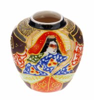 купить Вазочка "Гейша", фарфор, цветная эмаль, роспись, золочение, Япония, 1960-1990 гг.