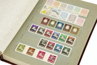 купить Большой набор Стандартных почтовых марок и квартблоков СССР, России и СНГ в кляссере (797 марок)