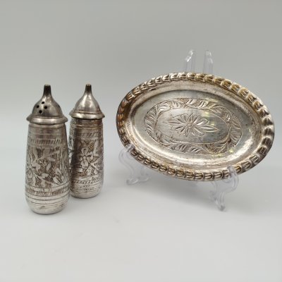 купить Набор для специй (солонка, перечница, поднос) в этническом стиле, металл, серебрение, резьба, Индия, 1960-1980 гг.