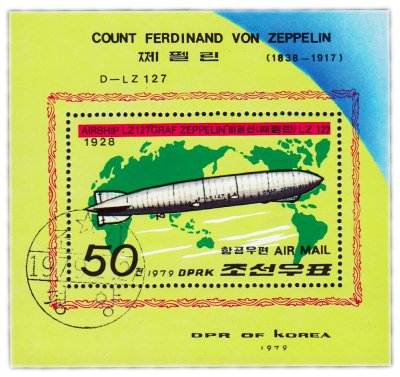 купить Северная Корея 50 вон 1979 "Авиапочта. Дирижабли. Graf Zeppelin", почтовый блок