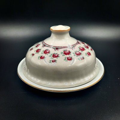 купить Маслёнка с декором в виде роз, фарфор, деколь, золочение, Freiberger Porzellan, ГДР, 1960-1990 гг.