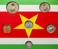 купить Суринам 1975-2005 официальный набор из 6 монет в буклете