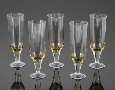 купить Набор из 5 бокалов (фужеров), цветное стекло, люстр, Калининский стекольный завод «Тверис», СССР, 1970-1990 гг.
