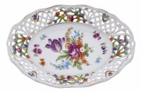 купить Блюдо (сухарница) с ажурным бортом, богато украшенная цветами, фарфор, деколь, мануфактура "Carl Schumann A.G.", Германия, 1932-1944 гг.
