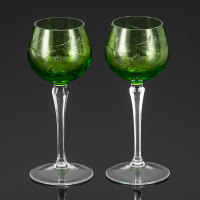 купить Набор бокалов тет-а-тет зеленого оттенка, украшенный растительным декором, цветное стекло, резьба, Германия, 1960-1980 гг.