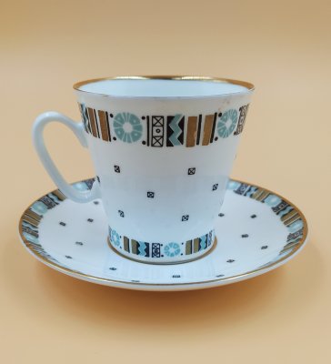 купить Пара кофейная с геометрическим декором, фарфор, деколь, золочение, Ленинградский фарфоровый завод (ЛФЗ), СССР, 1970-1992 гг.