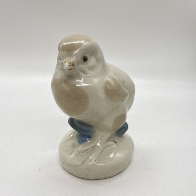 купить Статуэтка "Цыплёнок", фарфор, роспись, Турыгинский фарфоровый завод артели «Художественная керамика» (Гжель), СССР, 1950-1960 гг.