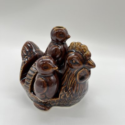 купить Сервировочный набор "Курочка с цыплятами" (солонка, перечница, салфетница), керамика, глазурь, Европа, 1980-2000 гг.