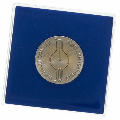 купить Германия (ГДР) 5 марок 1970 "125 лет со дня рождения Вильгельма Конрада Рентгена"