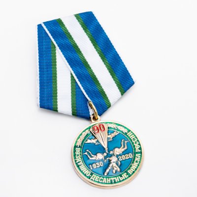 купить Знак "Медаль Воздушно-десантные войска России. 90 лет"