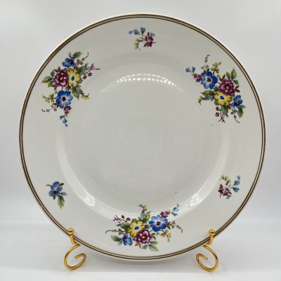 купить Блюдо круглой формы с цветочным декором, фарфор, деколь, золочение, Дулевский фарфоровый завод (Дулёво), СССР, 1953 г.