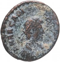 купить Римская империя, Аркадий, 395-408 гг, Нуммий (реверс: император идет вправо, волочит пленника)