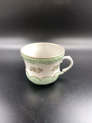 купить Чашка с растительным декором, фарфор, золочение, Дулевский фарфоровый завод (Дулёво), СССР, 1952-1964 гг.