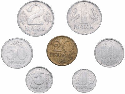 купить ГДР набор монет 1960-1990 (7 штук)