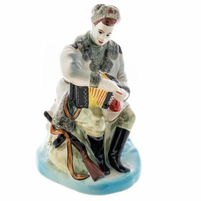 купить Статуэтка "Василий Тёркин", фаянс, роспись, Россия, 2010-2020 гг.