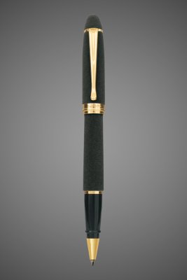 купить Ручка-роллер Aurora Ipsilon Velvet Black GT, в подарочной коробке, Лаки и смолы: лак, позолота, позолота, 2026 г.