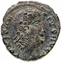 купить Римская Империя, Констанций II, 324–361 гг, фоллис (реверс: два воина стоят лицом друг к другу, между ними один штандарт)