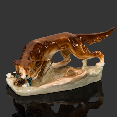 купить Статуэтка "Собака с дичью", фарфор, Royal Dux, Чехия, 1960-1993 гг.