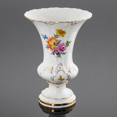 купить Ваза с цветочным декором, фарфор, роспись, золочение, Meissen (Мейссен), Германия, 1934-1945 гг.