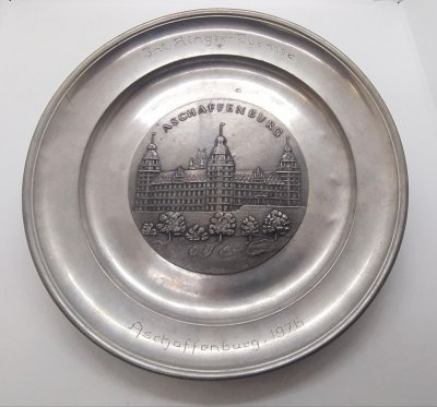 купить Тарелка памятная "Int. Ringer-Turnier Aschaffenburg" (Международный турнир по борьбе, г. Ашаффенбург), металл, Sport-Kirchner, Германия, 1980 г.
