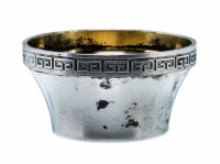 Купить Солонка с декоративным фризом, серебро 916 пр., золочение, Таллинский ювелирный завод, г. Таллин, СССР, 1960-1970 гг.