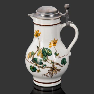 купить Кувшин с крышкой "Ranunculus ficaria" ("Чистяк весенний"), серия "Botanica", фарфор, металл, деколь, Villeroy & Boch, Люксембург, 1980-2000 гг.